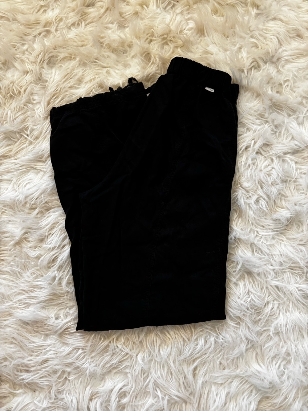 Vuori Coastline Joggers in Washed Black size XS - Picture 4 of 10